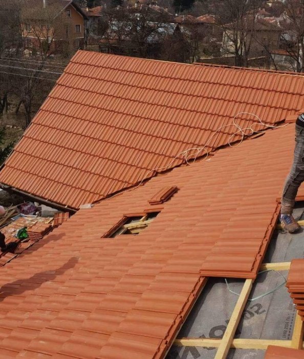 Ремонт на Покриви Хидроизолация Отстраняване на течове Смяна на улуци 