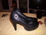 Ппродавам елегантни дамски обувки-черни нови